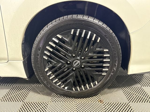 2023 Nissan Leaf SV Plus