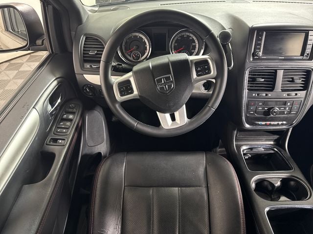 2016 Dodge Grand Caravan R/T