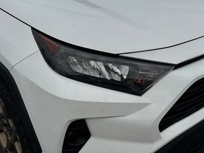 2020 Toyota RAV4 LE