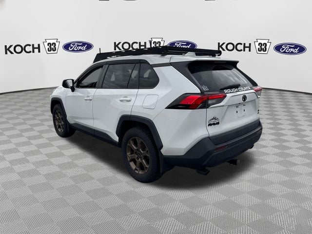 2020 Toyota RAV4 LE
