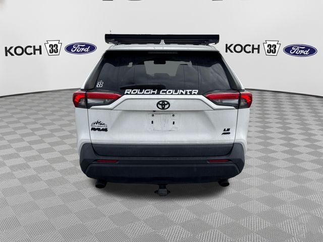 2020 Toyota RAV4 LE