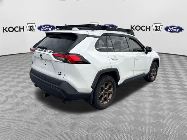 2020 Toyota RAV4 LE