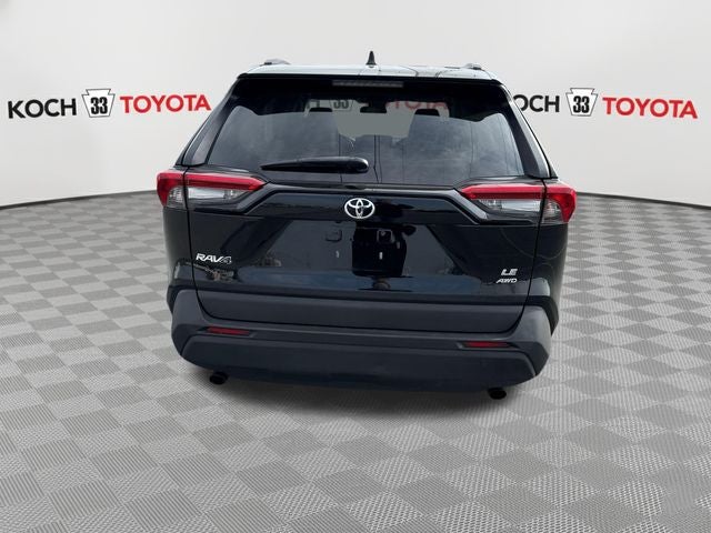 2021 Toyota RAV4 LE