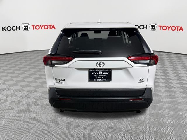 2023 Toyota RAV4 LE