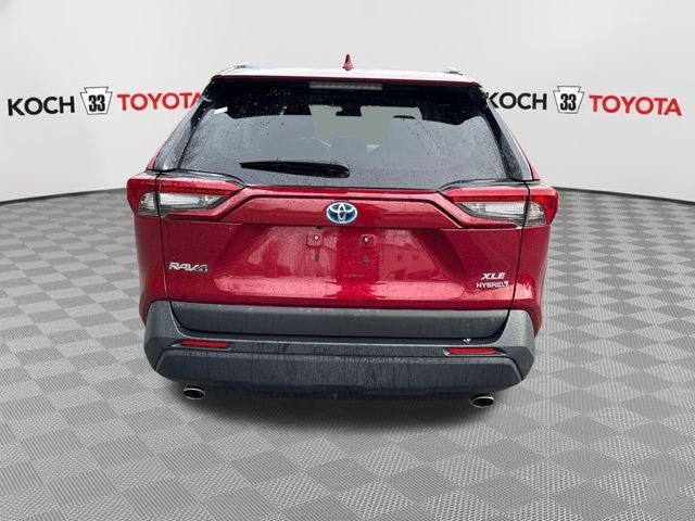 2021 Toyota RAV4 Hybrid XLE