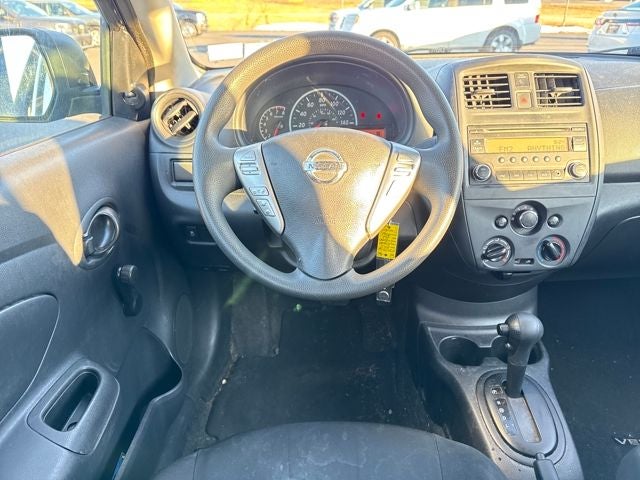 2015 Nissan Versa 1.6 S Plus
