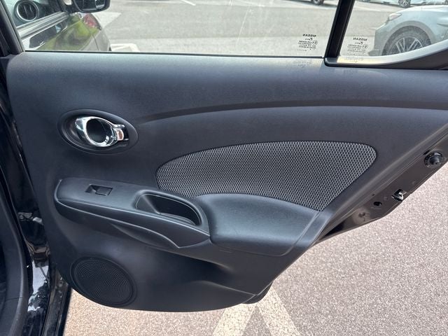 2015 Nissan Versa 1.6 SV