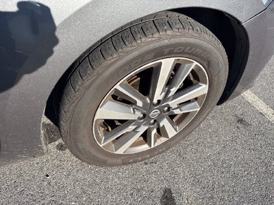 2021 Nissan Versa 1.6 SV