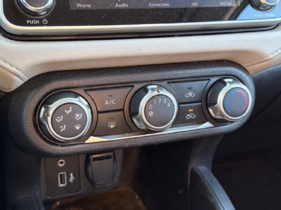 2021 Nissan Versa 1.6 SV