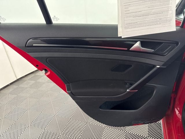 2017 Volkswagen Golf GTI S