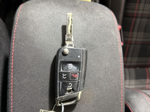 2017 Volkswagen Golf GTI S