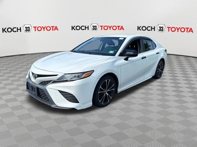 2018 Toyota Camry SE