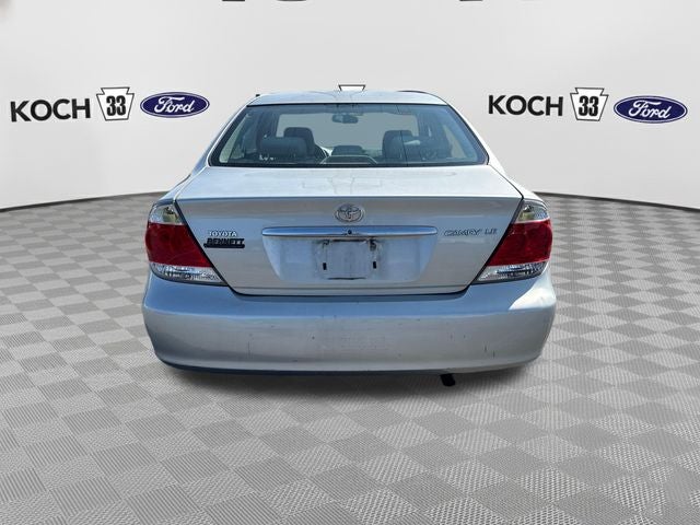 2005 Toyota Camry LE