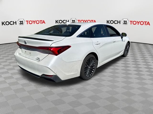 2020 Toyota Avalon Hybrid XSE