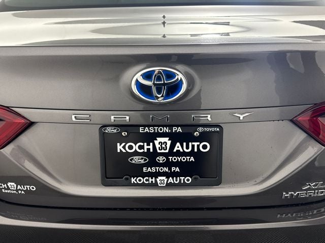 2023 Toyota Camry Hybrid XLE