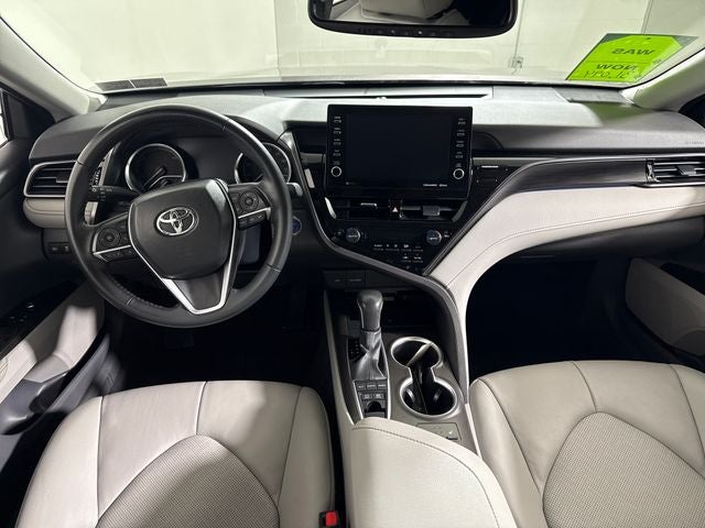 2023 Toyota Camry Hybrid XLE