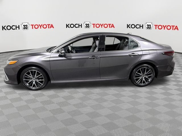 2023 Toyota Camry Hybrid XLE