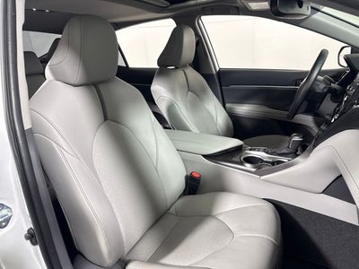 2021 Toyota Camry Hybrid XLE