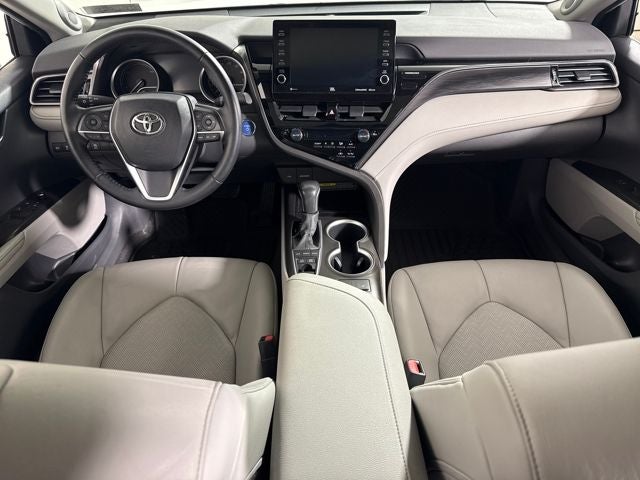 2021 Toyota Camry Hybrid XLE