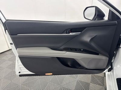 2021 Toyota Camry Hybrid XLE