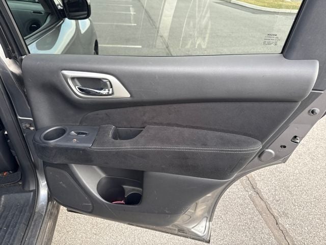 2015 Nissan Pathfinder S