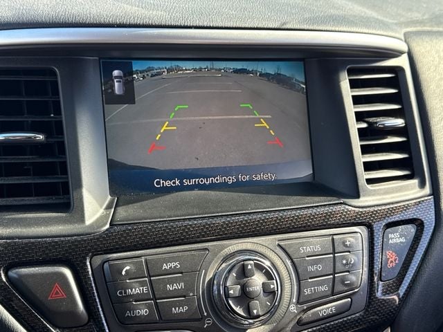 2020 Nissan Pathfinder SV