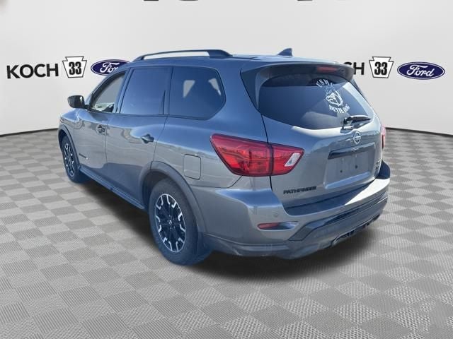 2020 Nissan Pathfinder SV