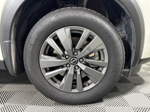 2024 Nissan Pathfinder S