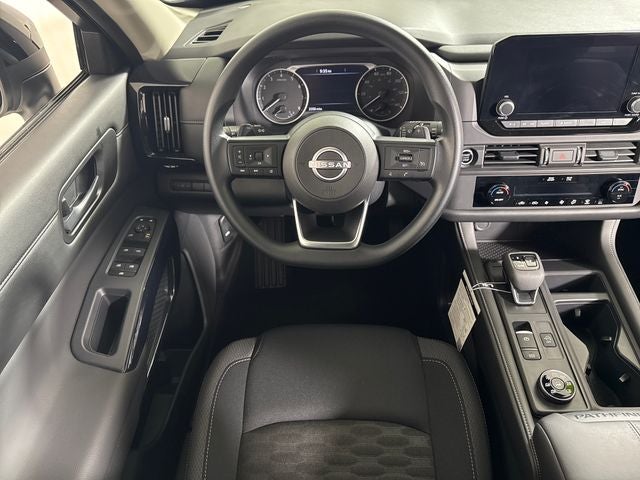 2024 Nissan Pathfinder S