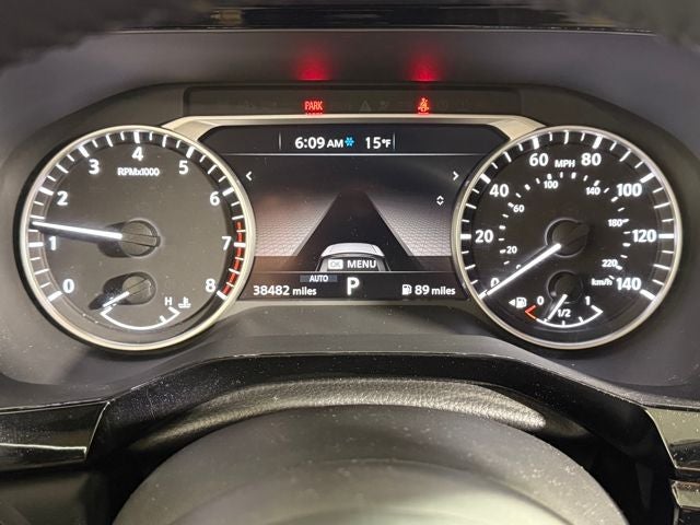 2024 Nissan Pathfinder SV