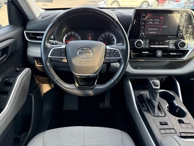 2021 Toyota Highlander LE