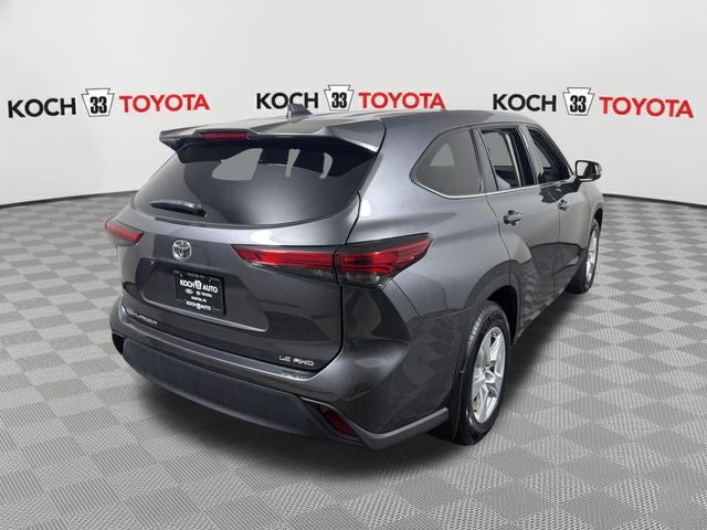 2022 Toyota Highlander LE
