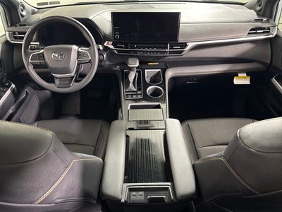 2025 Toyota Sienna Woodland Edition 7 Passenger