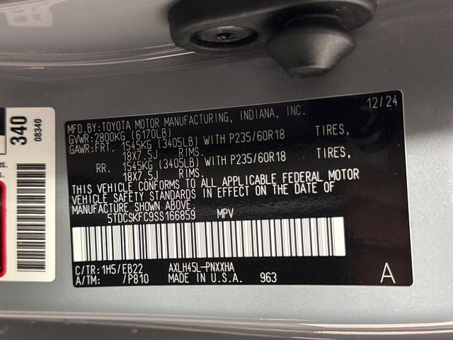 2025 Toyota Sienna Woodland Edition 7 Passenger