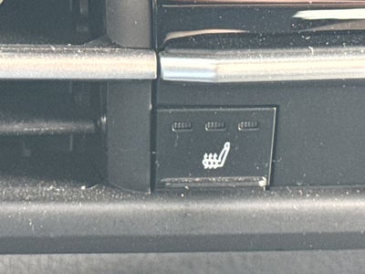 2025 Toyota Sienna Woodland Edition 7 Passenger