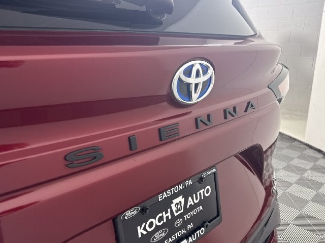 2024 Toyota Sienna XSE 7 Passenger