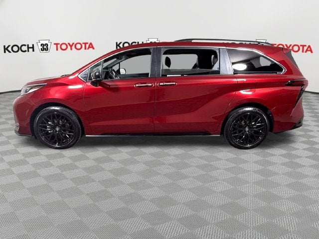 2024 Toyota Sienna XSE 7 Passenger