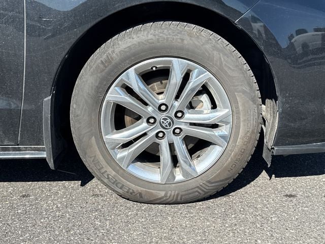 2023 Toyota Sienna XSE 7 Passenger