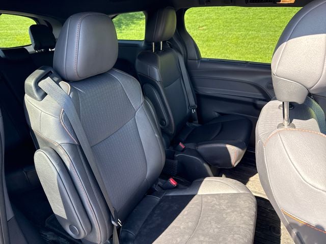 2023 Toyota Sienna XSE 7 Passenger