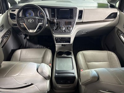 2017 Toyota Sienna XLE Premium 7 Passenger