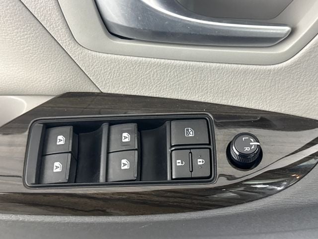 2017 Toyota Sienna XLE Premium 7 Passenger