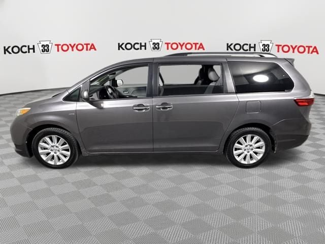 2017 Toyota Sienna XLE Premium 7 Passenger