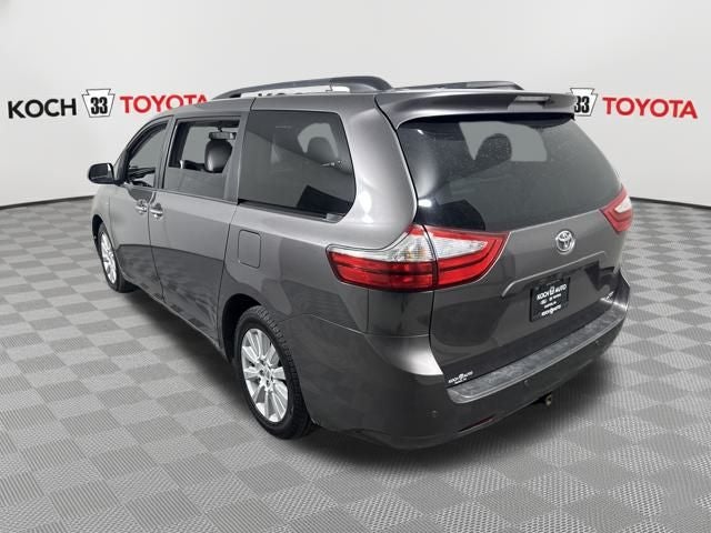 2017 Toyota Sienna XLE Premium 7 Passenger
