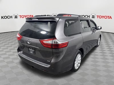 2017 Toyota Sienna XLE Premium 7 Passenger