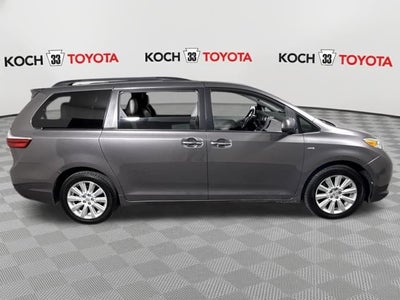2017 Toyota Sienna XLE Premium 7 Passenger