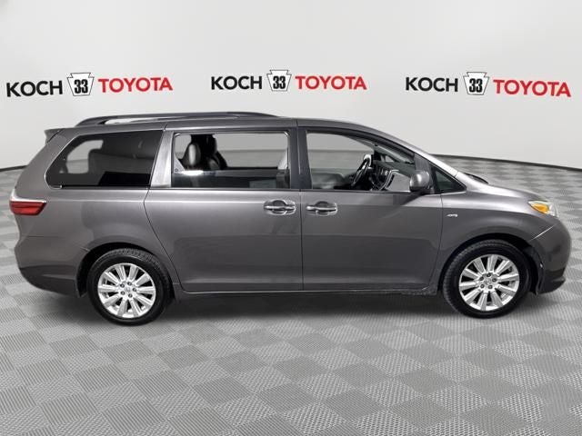2017 Toyota Sienna XLE Premium 7 Passenger