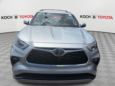 2021 Toyota Highlander Hybrid Platinum