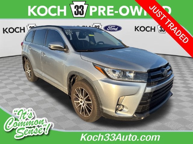 2017 Toyota Highlander SE
