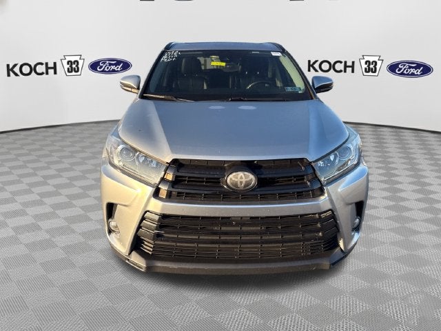 2017 Toyota Highlander SE