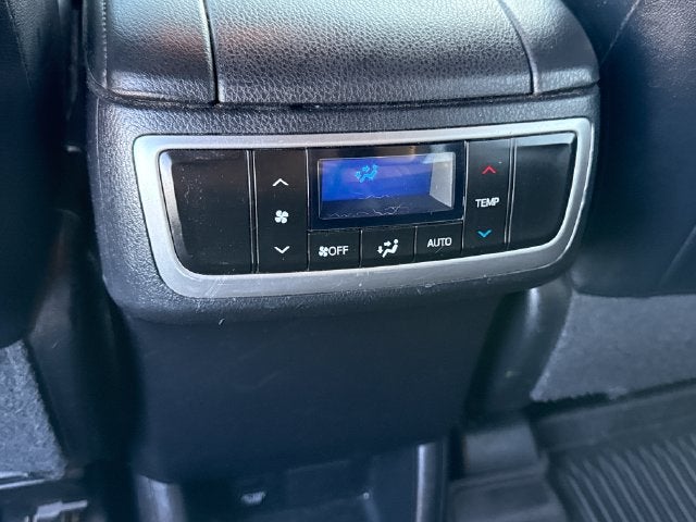 2017 Toyota Highlander SE